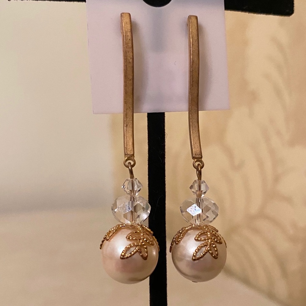 NEVER WORN. New Fashion Earrings